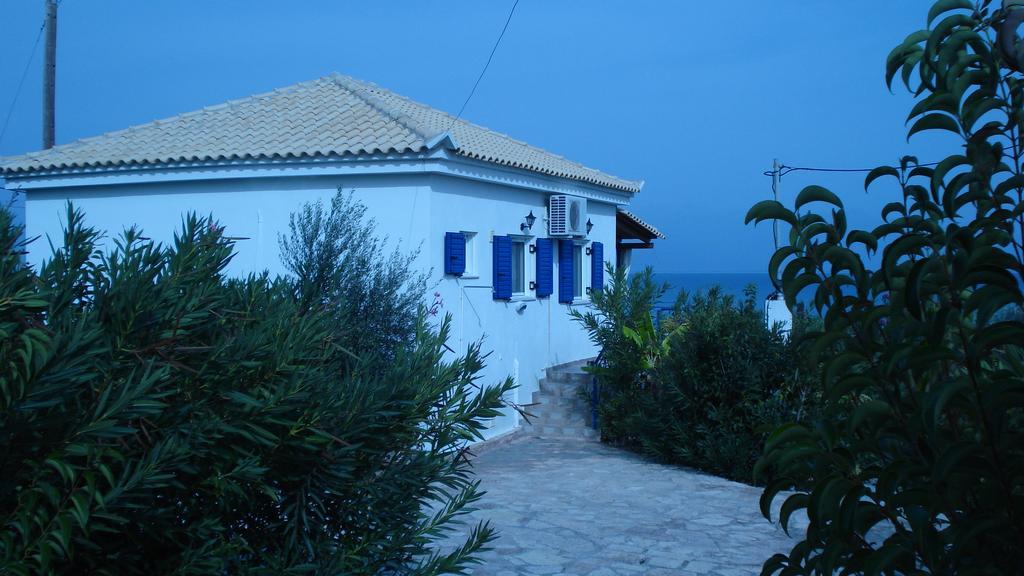 Villa Panorama Michalis Haikos Two Minutes Walk To The Beach Peroulia Kompoi Exterior photo