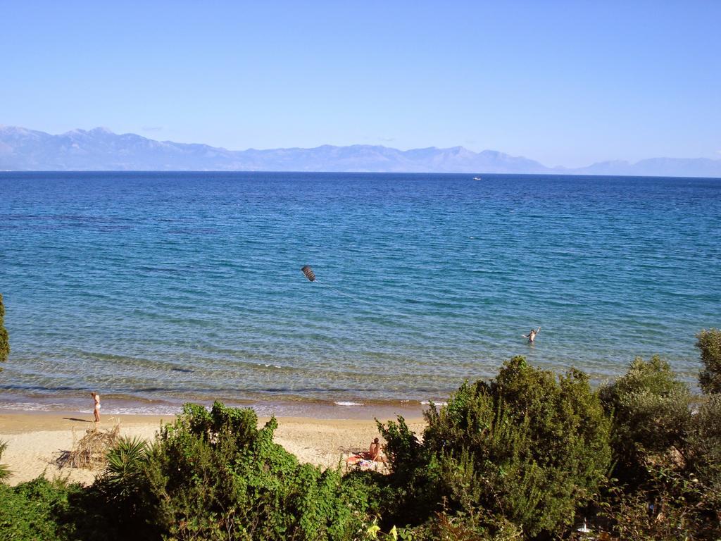 Villa Panorama Michalis Haikos Two Minutes Walk To The Beach Peroulia Kompoi Exterior photo